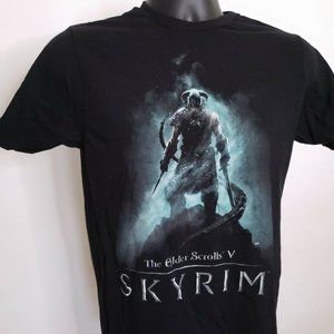 Elder Scrolls V Skyrim T-Shirt Men's M Small Hole
